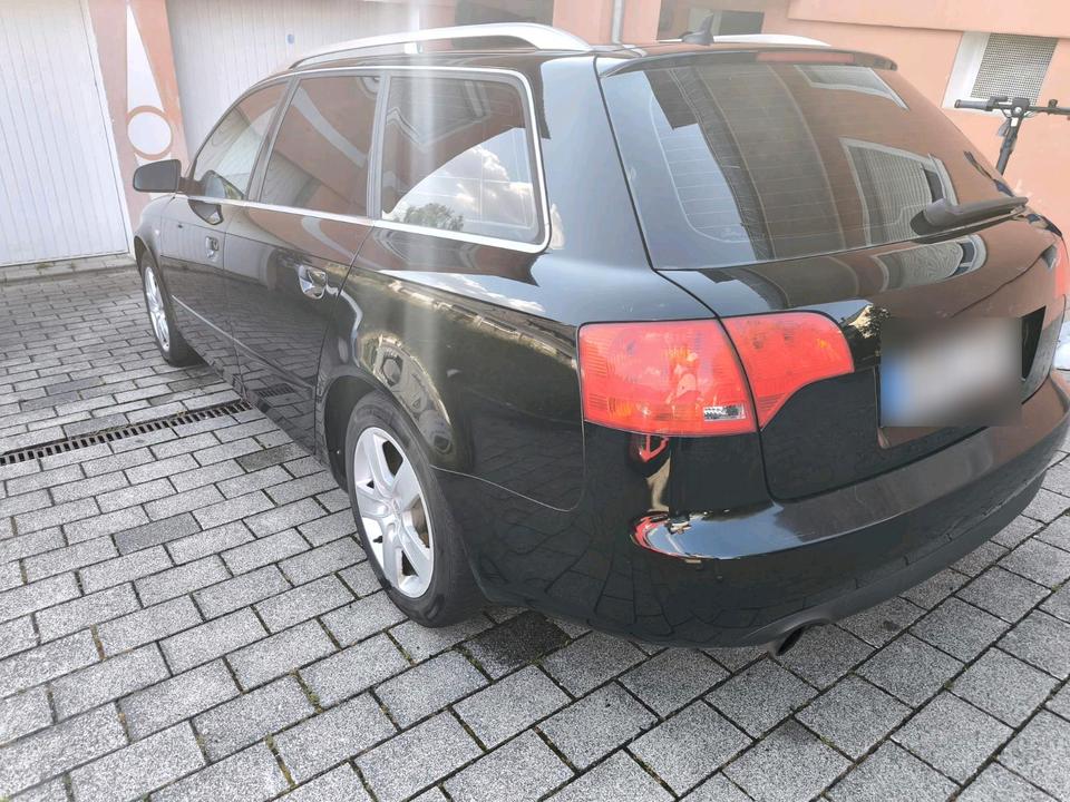 Audi A4 2005 — engine