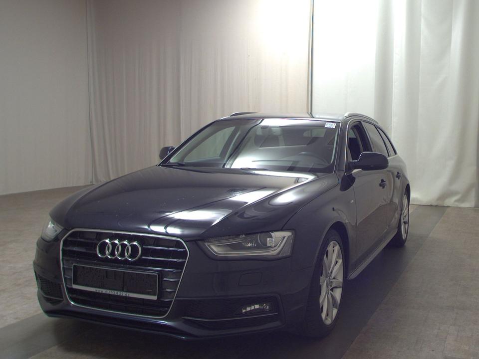 Audi A4 2015 — rear view