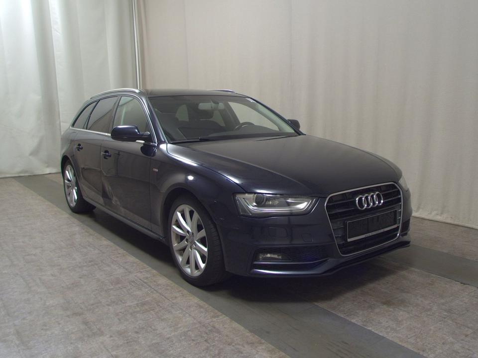 Audi A4 2015 — interior