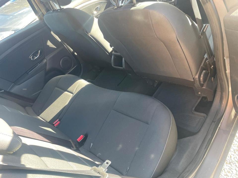 Renault Megane 2014 — photo 9