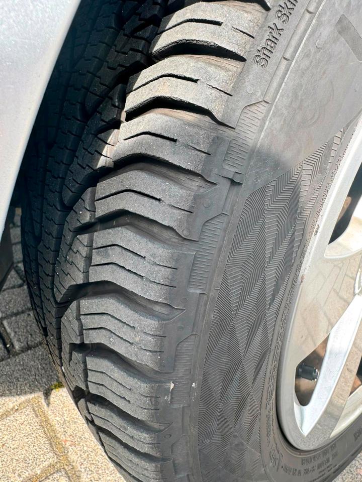 Mercedes Benz C 200 2010 — photo 14