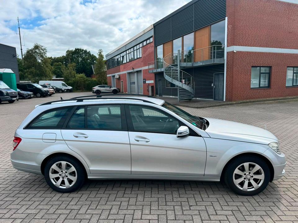 Mercedes Benz C 200 2010 — photo 7