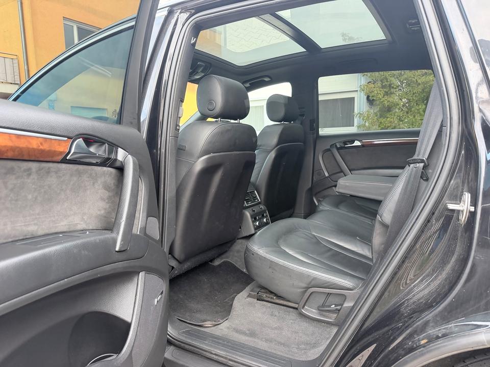 Audi Q7 2009 — photo 12