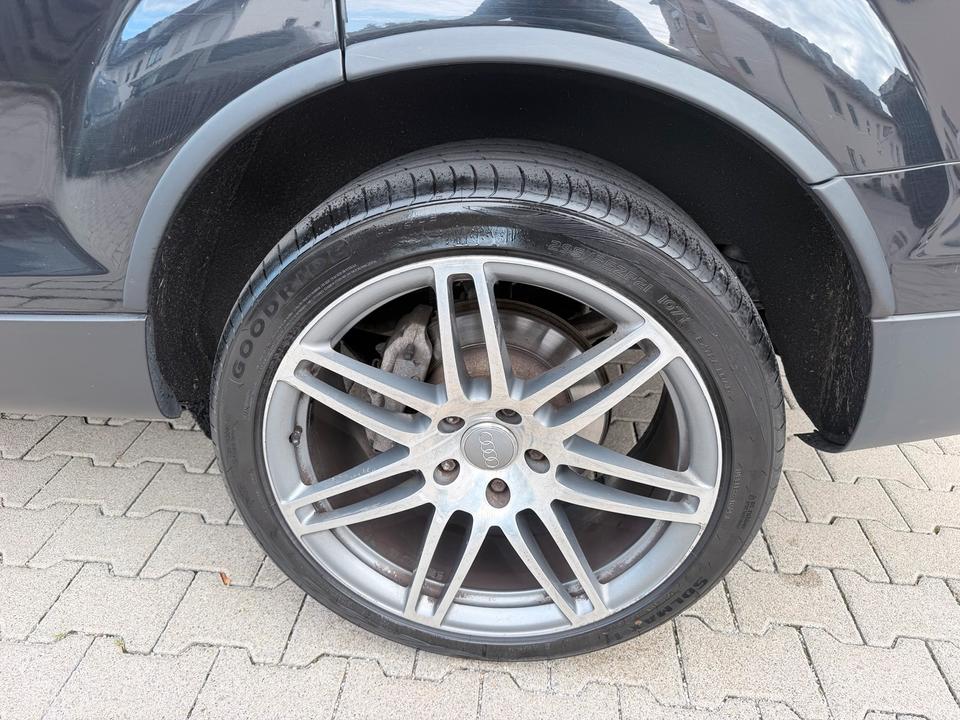 Audi Q7 2009 — photo 17