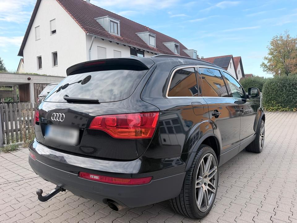 Audi Q7 2009 — engine