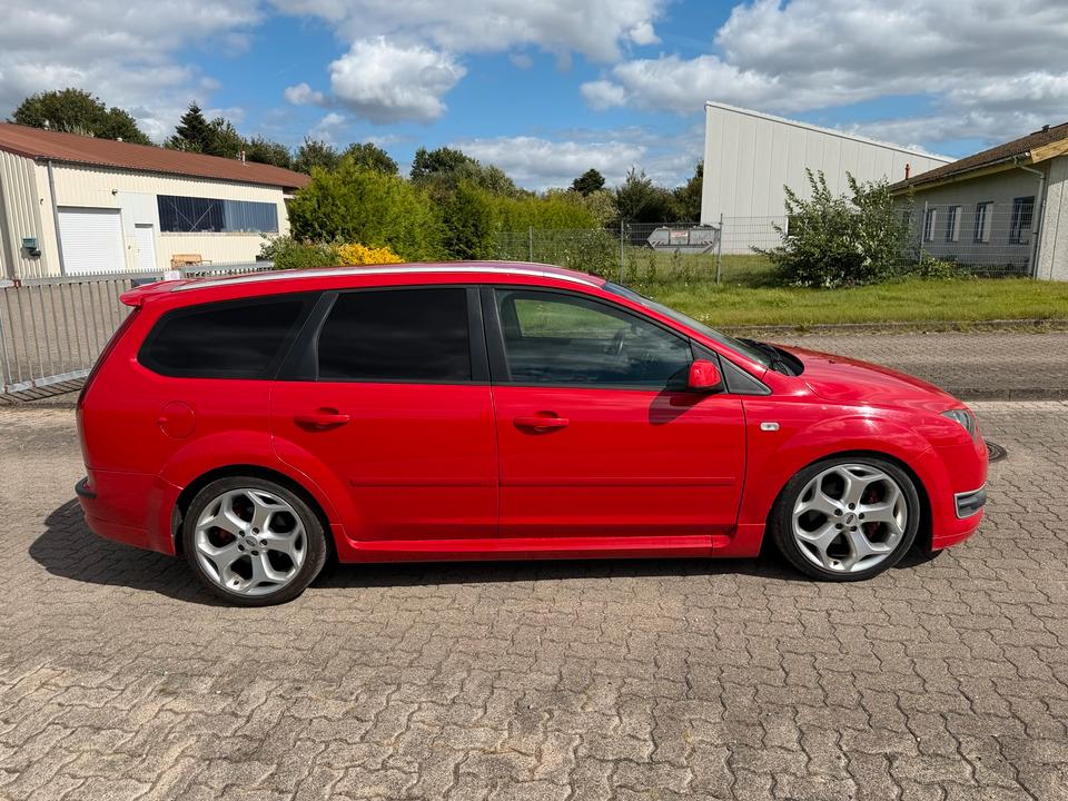 Ford Focus 2006 — photo 7