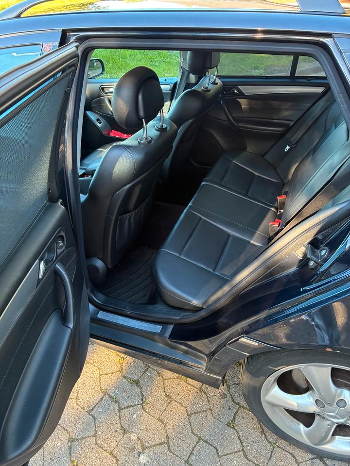 Mercedes Benz C 220 2005 — photo 11
