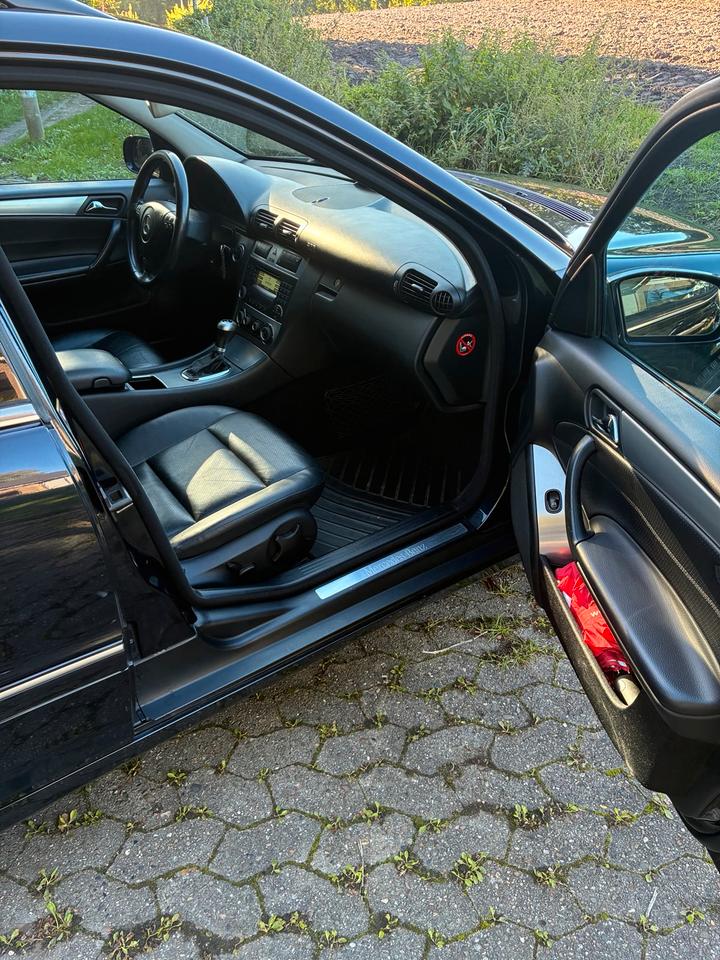 Mercedes Benz C 220 2005 — photo 8