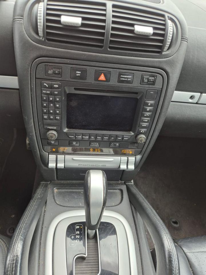 Porsche Cayenne 2004 — photo 7