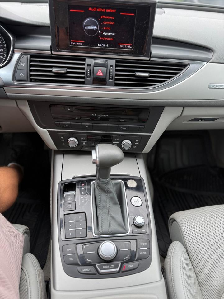 Audi A6 2014 — photo 13