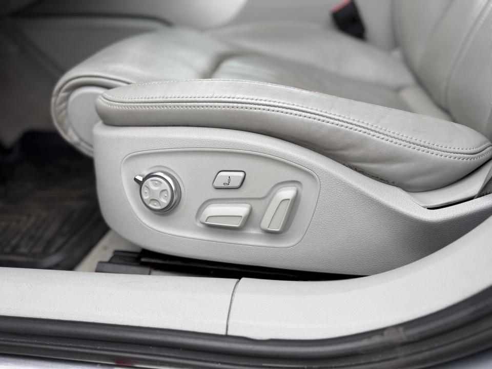 Audi A6 2014 — photo 17