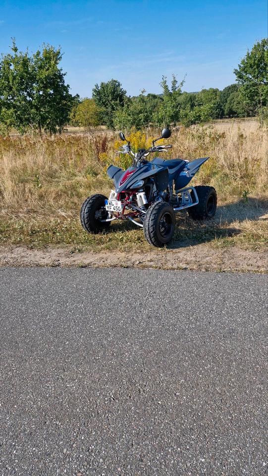 Yamaha YFZ 450 Motor neu LOF HU neu Quad 2009 — вигляд ззаду