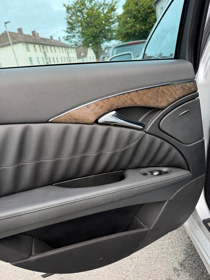 Mercedes Benz E 350 2006 — photo 13
