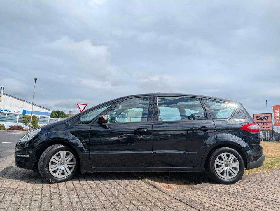 Ford S-Max 2013 — фото 12