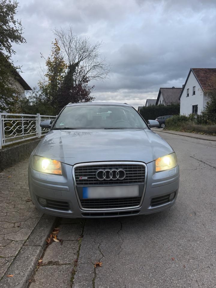 Audi A3 2005 — rear view