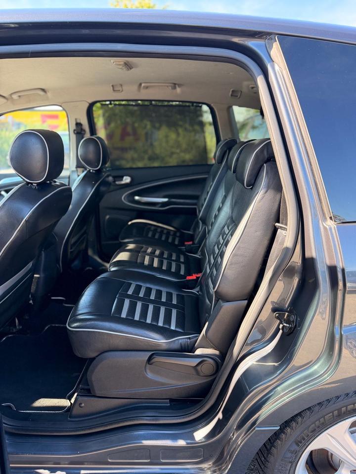 Ford S-Max 2007 — photo 15
