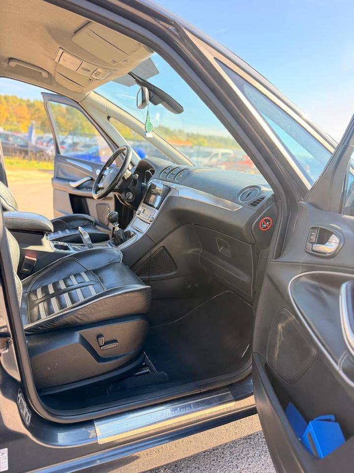 Ford S-Max 2007 — photo 16