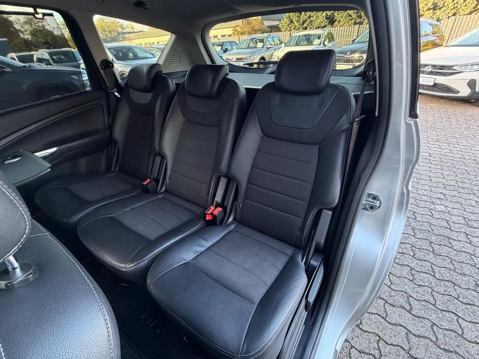 Ford S-Max 2015 — фото 15