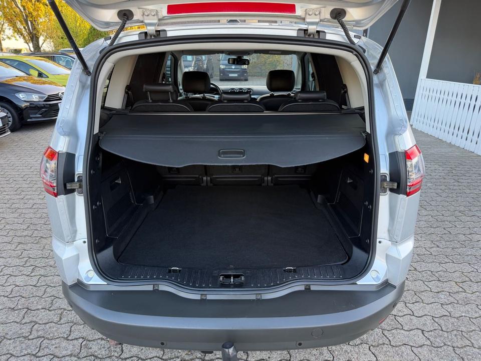 Ford S-Max 2015 — фото 17