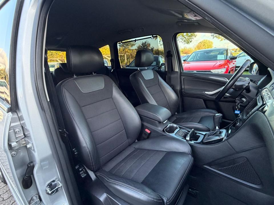 Ford S-Max 2015 — фото 20