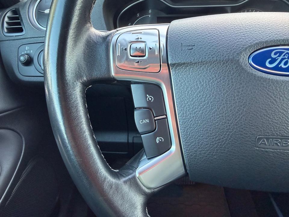 Ford S-Max 2015 — фото 27
