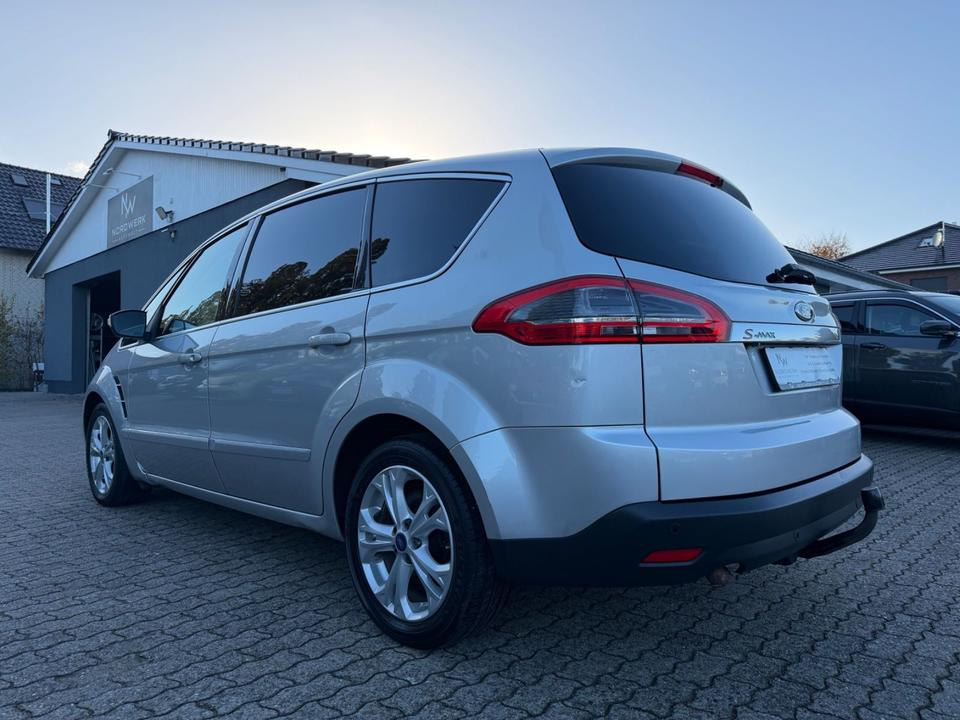 Ford S-Max 2015 — салон