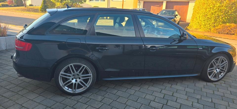 Audi A4 2011 — engine
