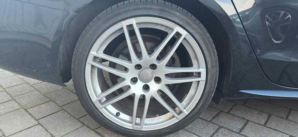 Audi A4 2011 — photo 7