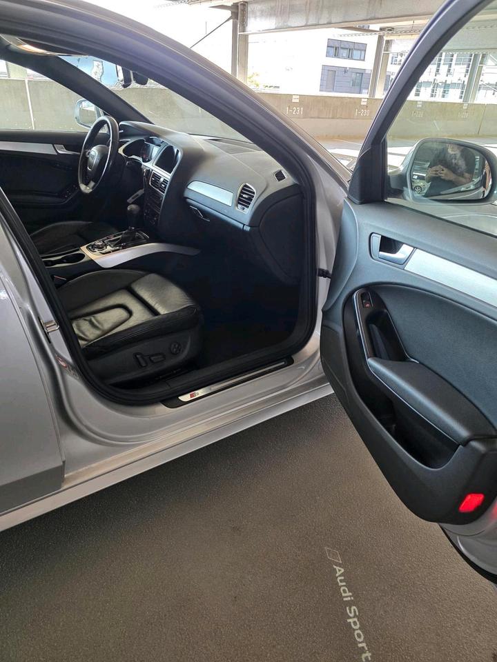 Audi A4 2009 — photo 17