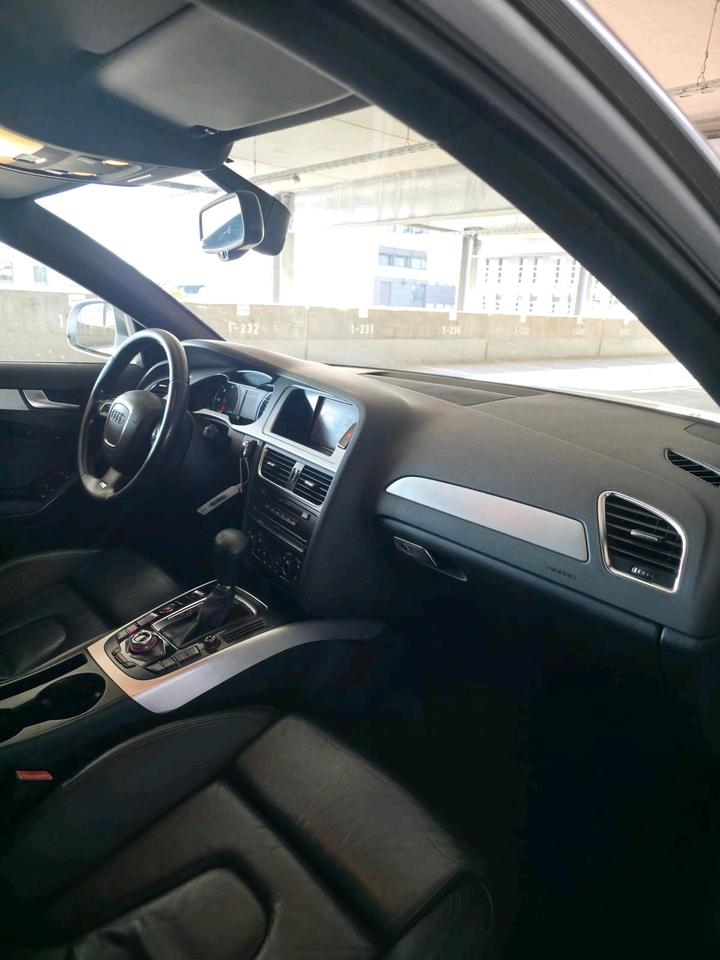 Audi A4 2009 — photo 18