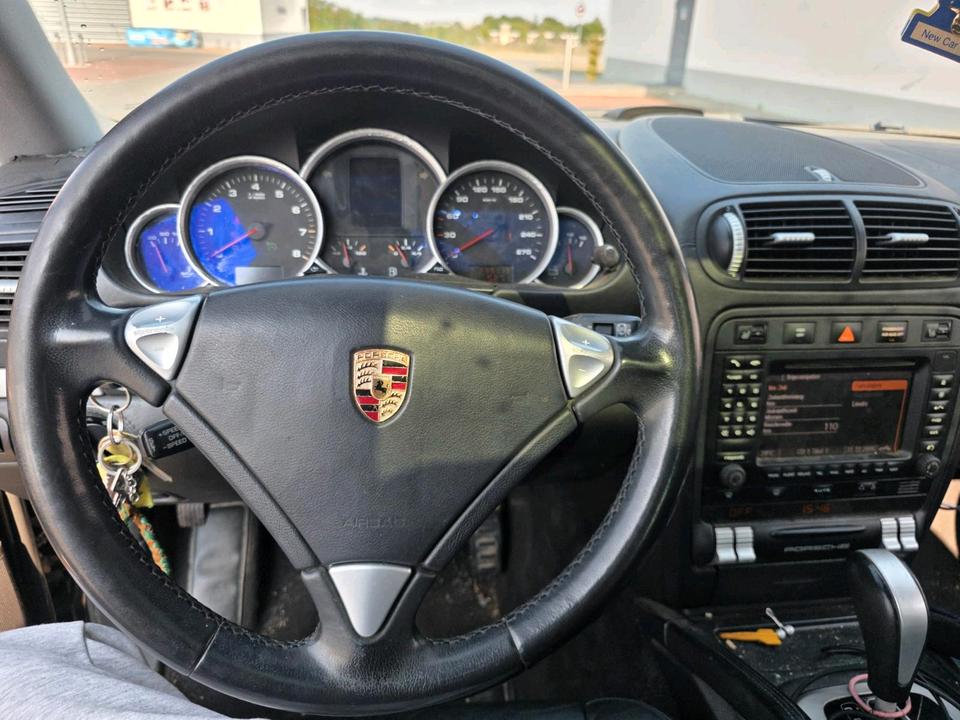 Porsche Cayenne 2006 — photo 6