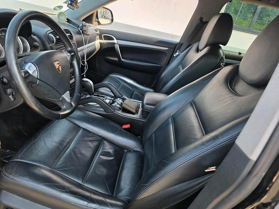 Porsche Cayenne 2006 — photo 9