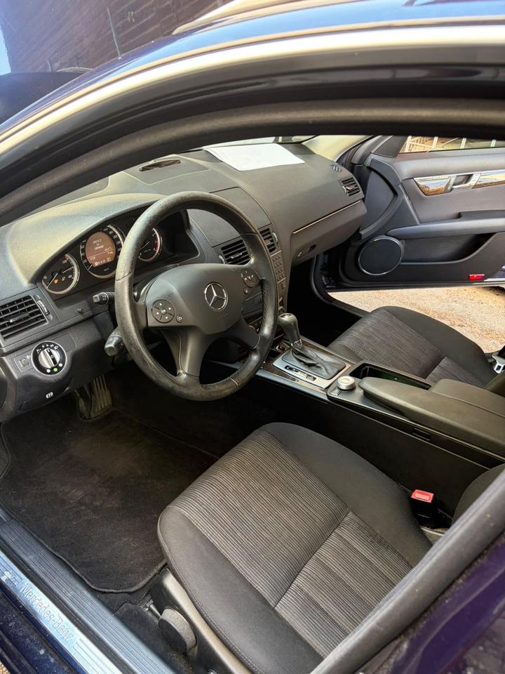 Mercedes Benz C 200 2008 — photo 8