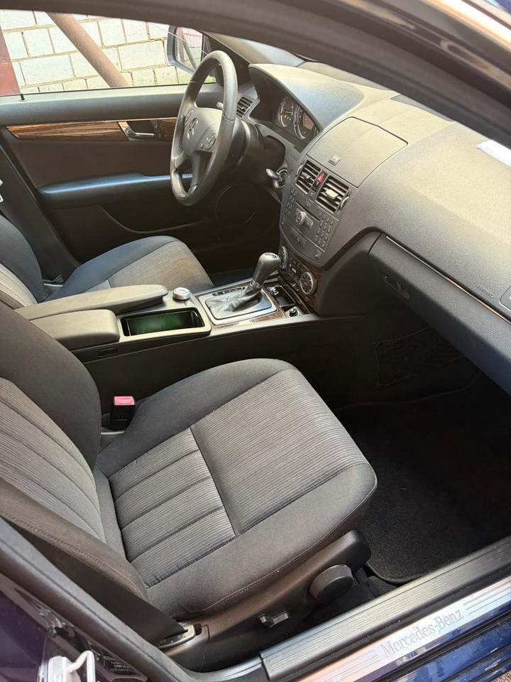 Mercedes Benz C 200 2008 — photo 9