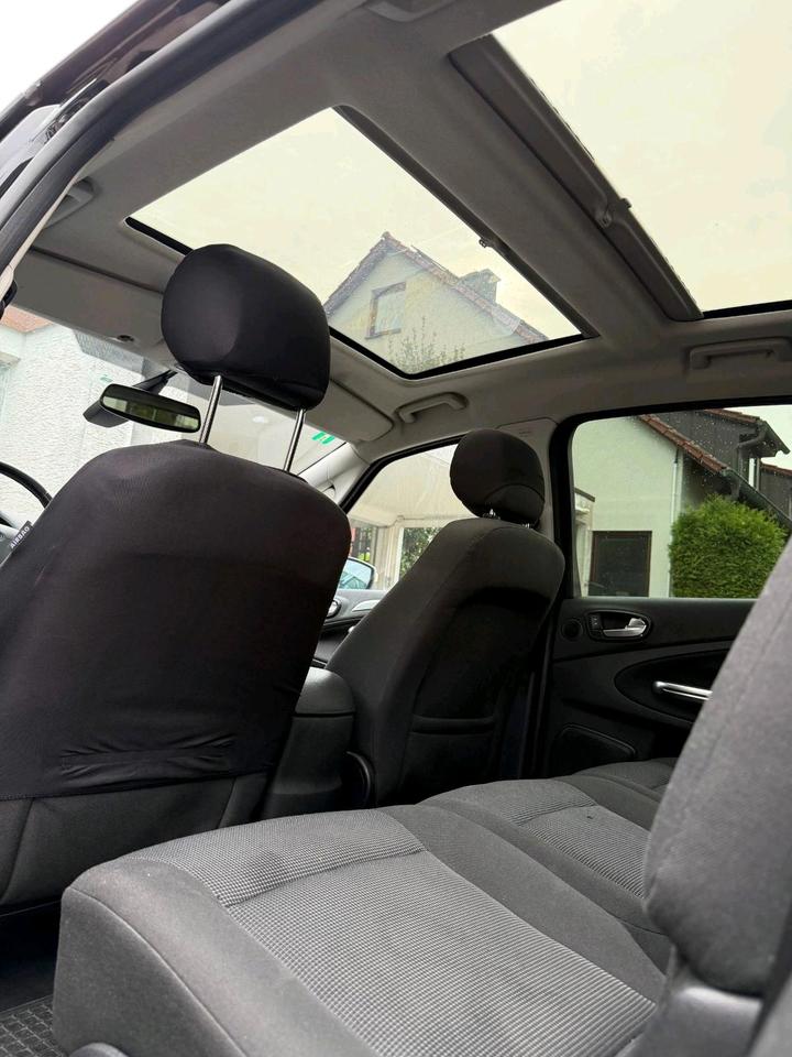 Ford S-Max 2009 — photo 10
