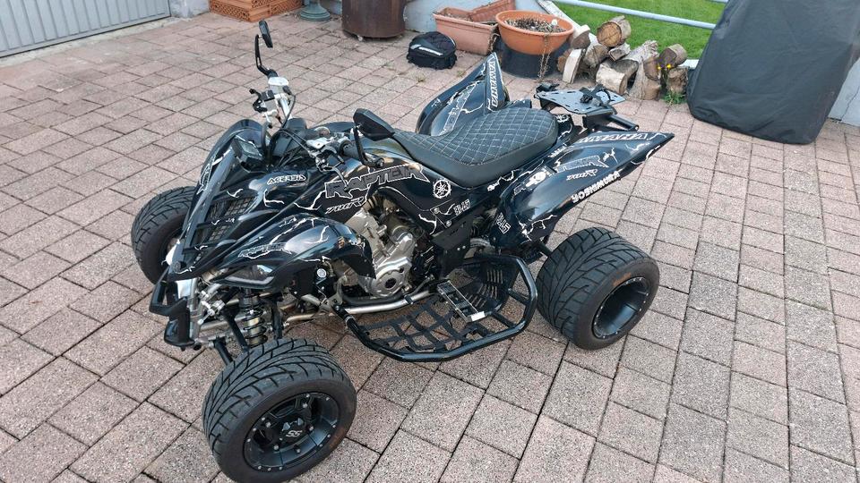 Yamaha Gelöscht • Yamaha Raptor 700r 2008 — вигляд ззаду