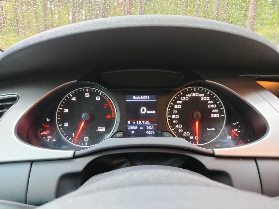 Audi A4 2008 — photo 8