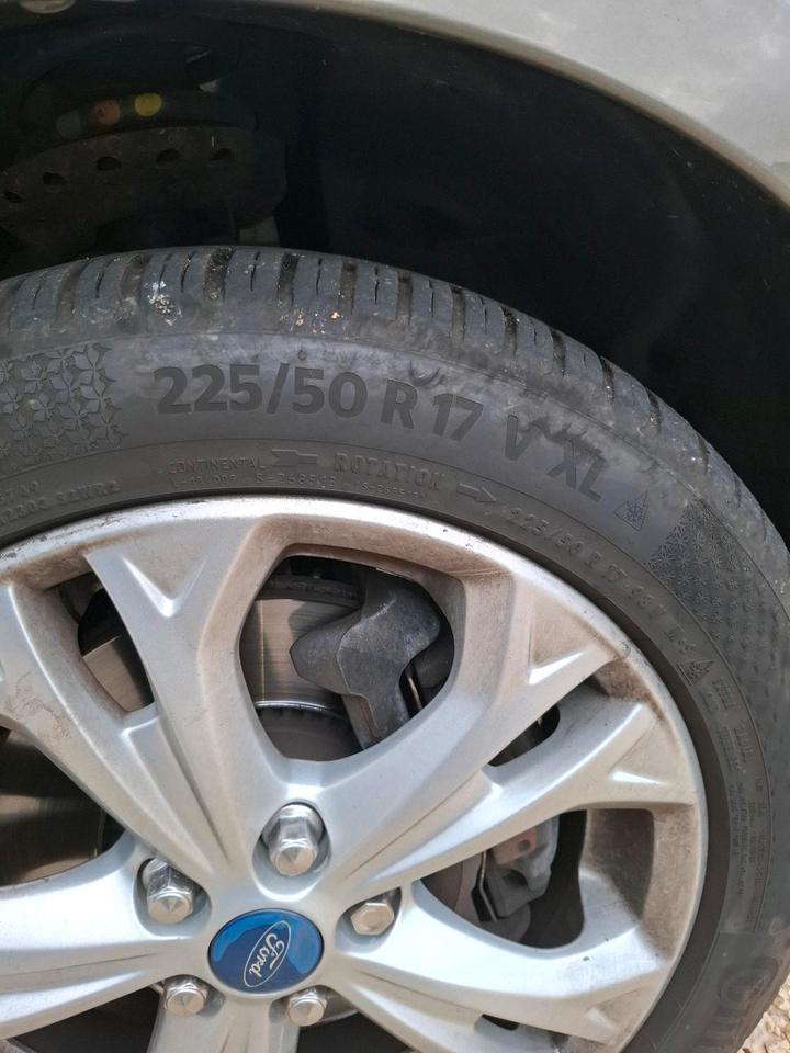 Ford S-Max 2011 — photo 20