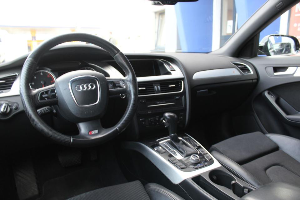 Audi A4 2011 — photo 15