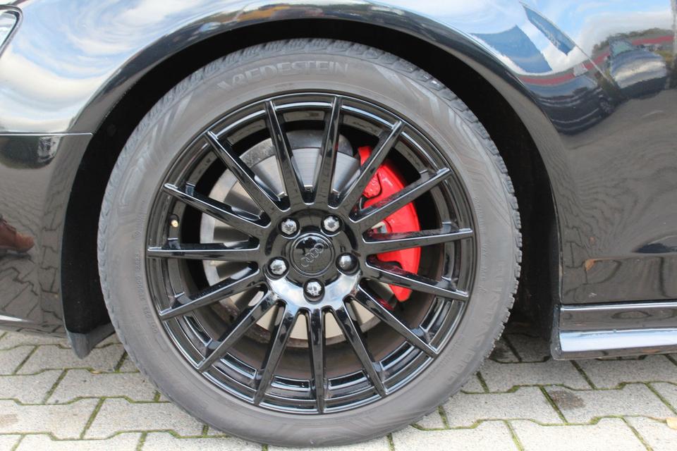 Audi A4 2011 — photo 20
