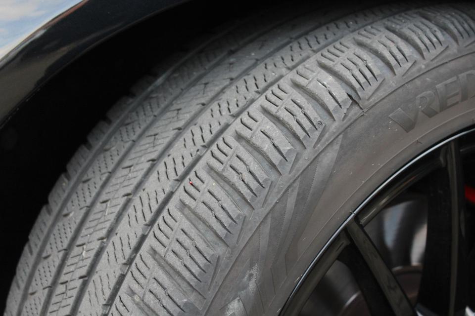 Audi A4 2011 — photo 21
