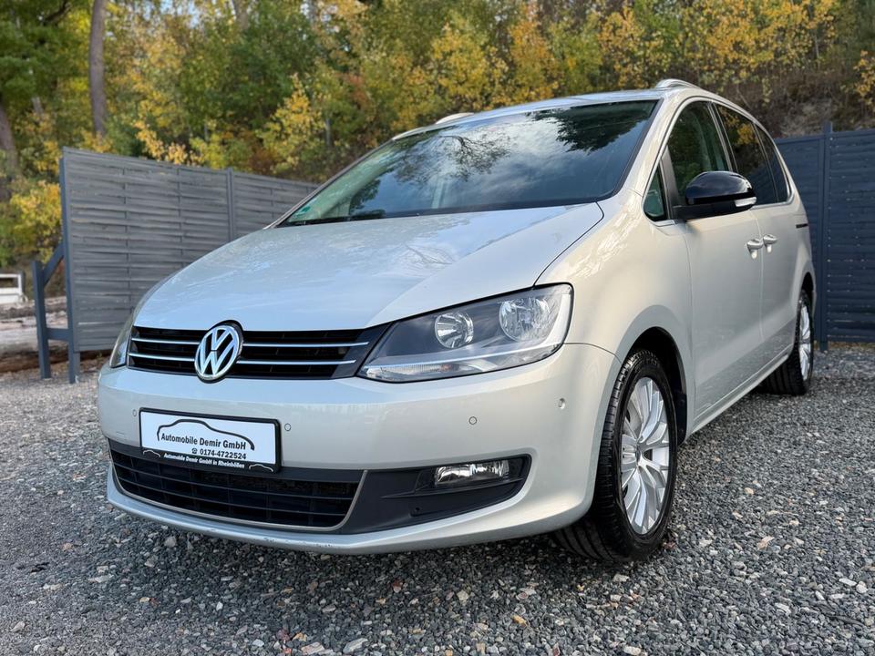 Volkswagen Sharan 2011 — rear view