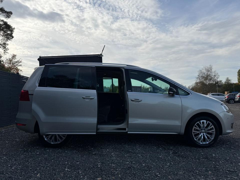 Volkswagen Sharan 2011 — photo 9