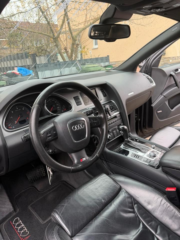 Audi Q7 2009 — photo 14