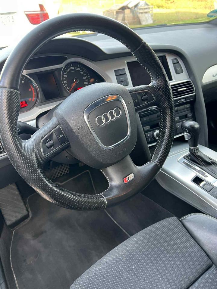 Audi A6 2010 — photo 10