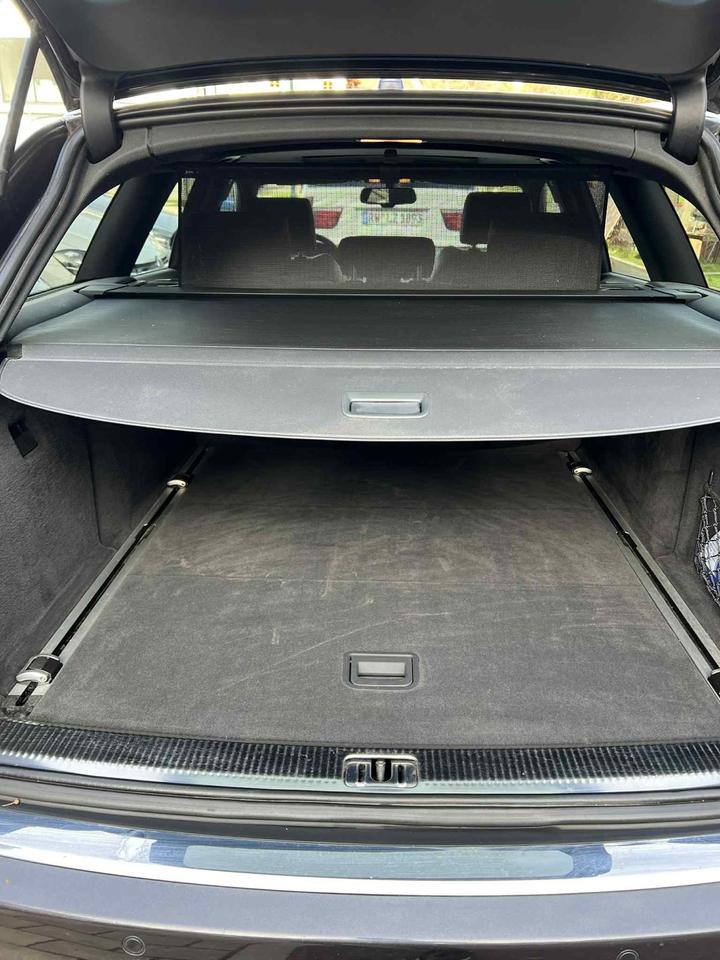 Audi A6 2010 — photo 15