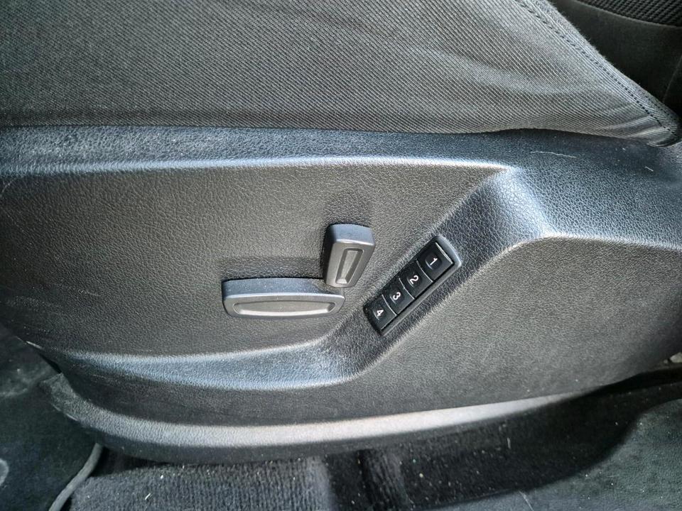 Ford S-Max 2013 — photo 13