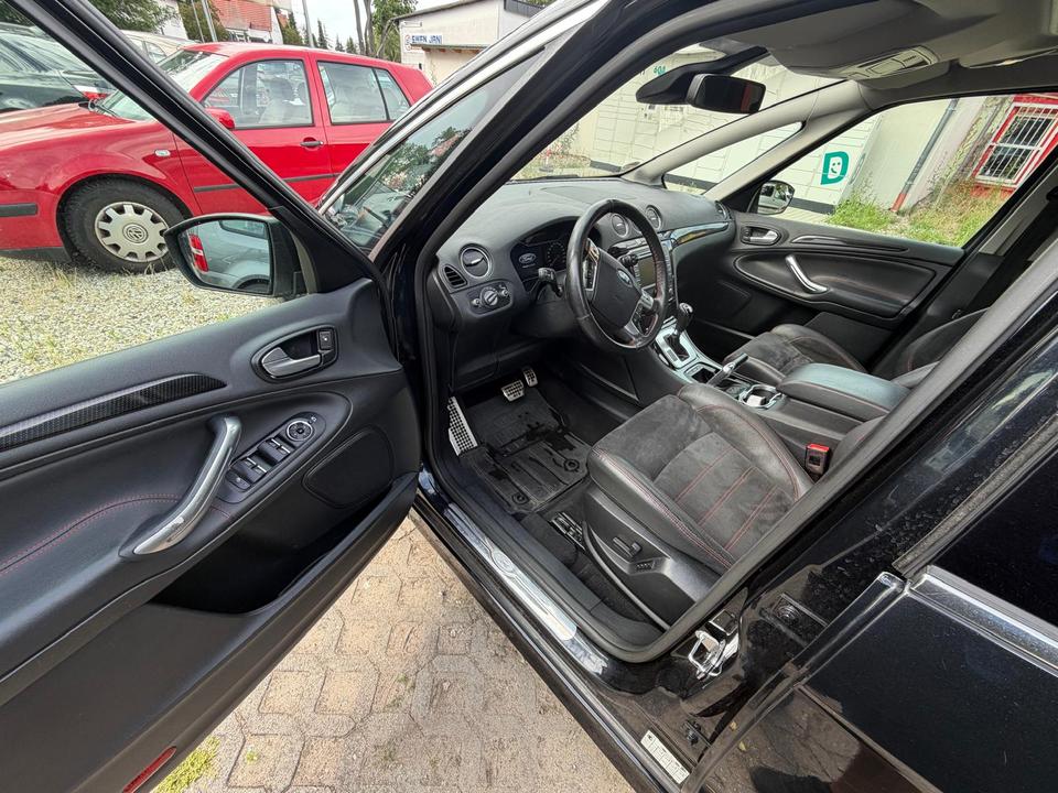 Ford S-Max 2013 — photo 10
