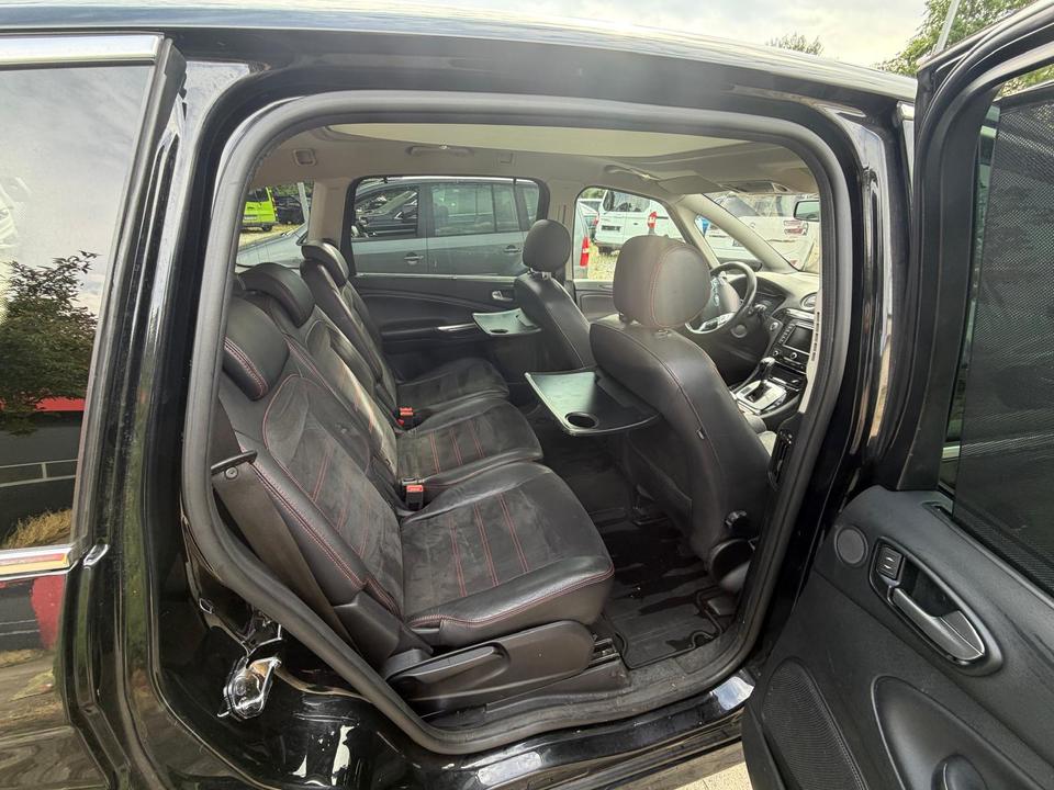 Ford S-Max 2013 — photo 14
