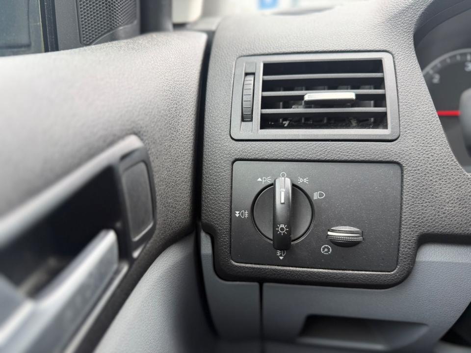 Ford C-Max 2007 — photo 15